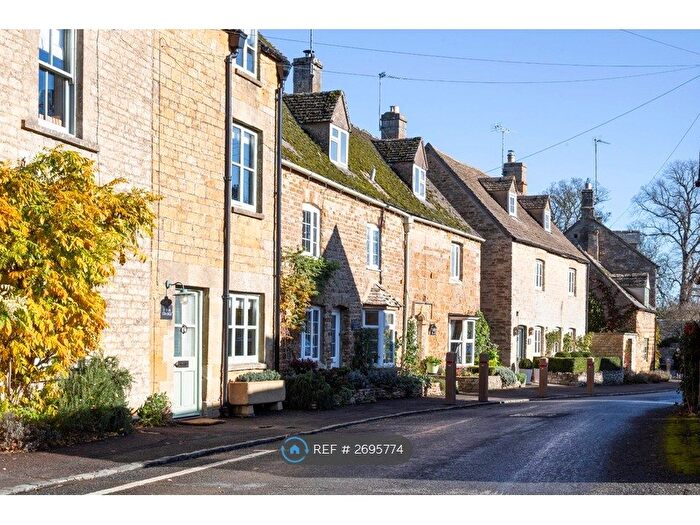 2 Bedroom Terraced House To Rent In Lower Oddington, Moreton In Marsh, GL56