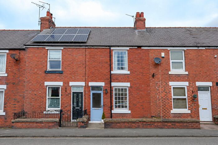 3 Bedroom Terraced House For Sale In York Road, Tadcaster, LS24