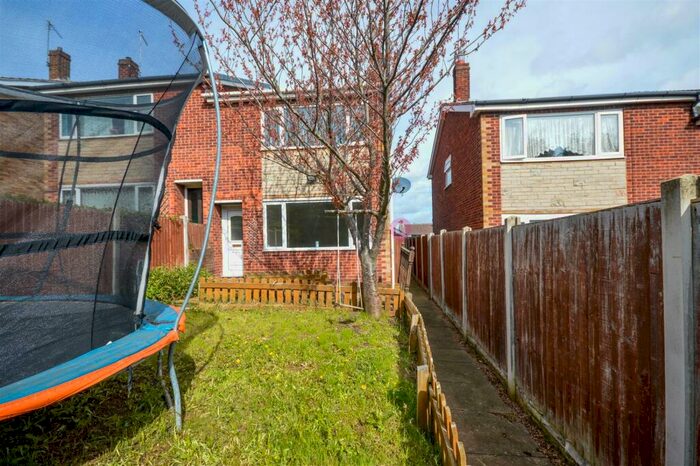 3 Bedroom Property To Rent In Snowdon Way, Brinsworth, S60