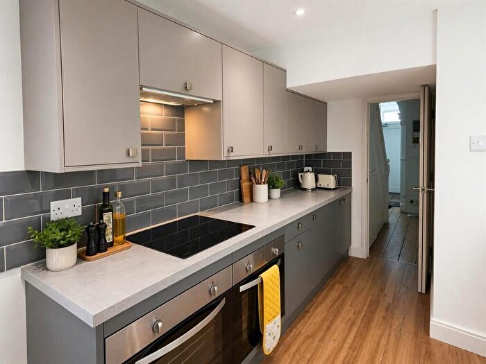 5 Bedroom House To Rent In Stanley Park, Bristol, BS5