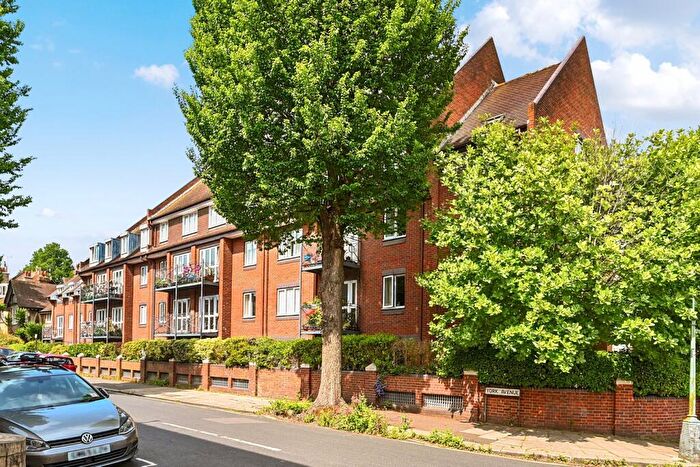 1 Bedroom Retirement Property For Sale In Nizells Avenue, Hove, BN3