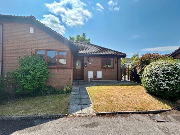 2 Bedroom Retirement Property For Sale In Orchard Close, Congresbury, BS49