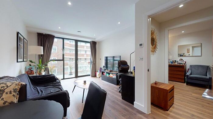 1 Bedroom Apartment To Rent In Back Church Lane, London, E1