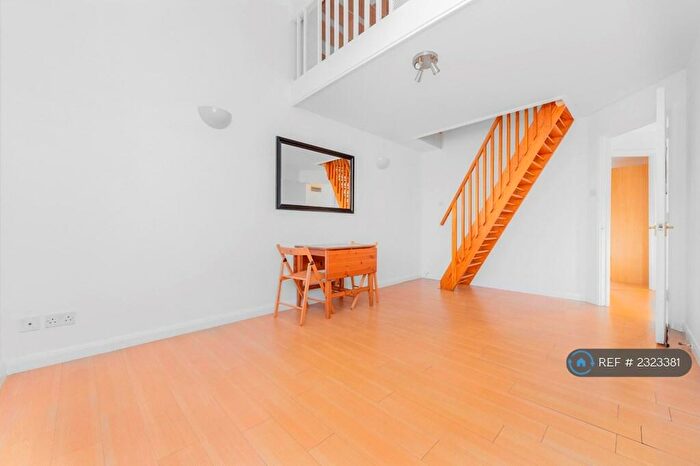 1 Bedroom Flat To Rent In Marlborough Lodge, Whitechapel, E1