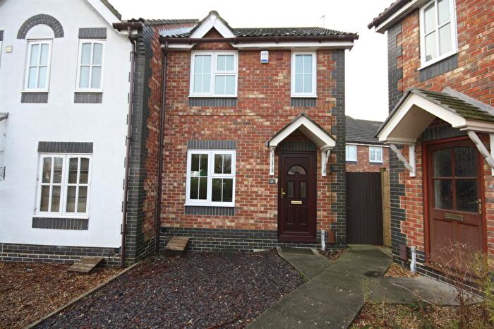 2 Bedroom End Of Terrace House To Rent In Rosemary Gardens, Whiteley, PO15