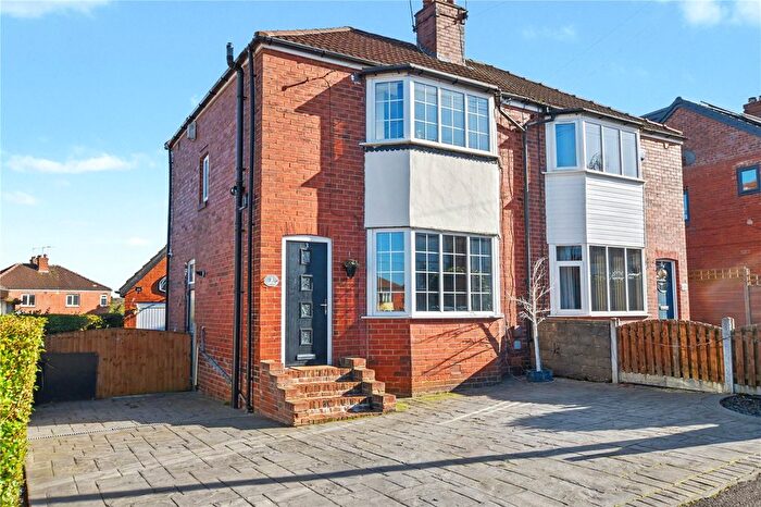 3 Bedroom Semi Detached House For Sale In Casson Grove, East Ardsley, Wakefield, West Yorkshire, WF3