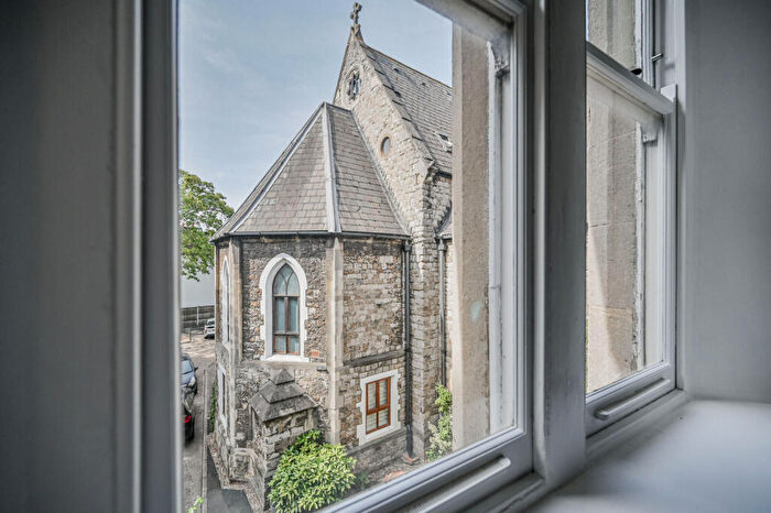 2 Bedroom Flat For Sale In St James Court, , Edmonton, London, N18