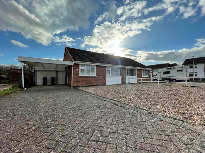 2 Bedroom Bungalow To Rent In Nene Drive, Oadby, LE2