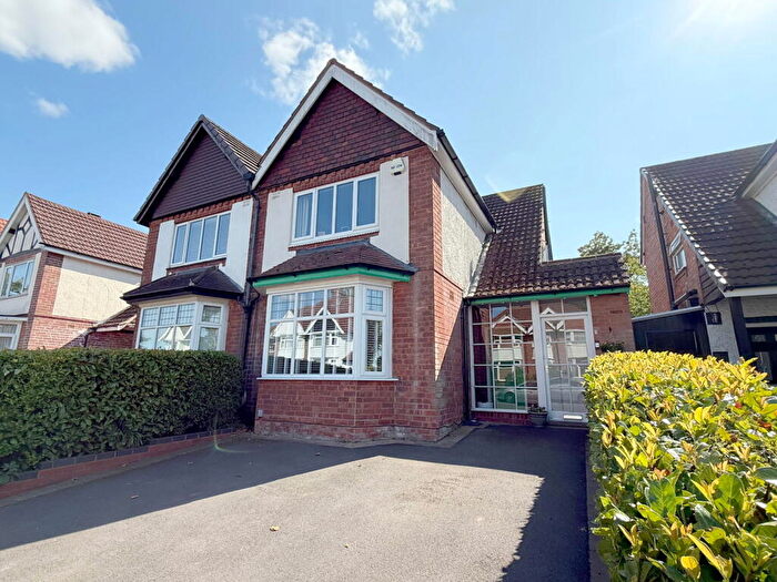 3 Bedroom Semi-Detached House For Sale In Burman Road, Shirley, B90