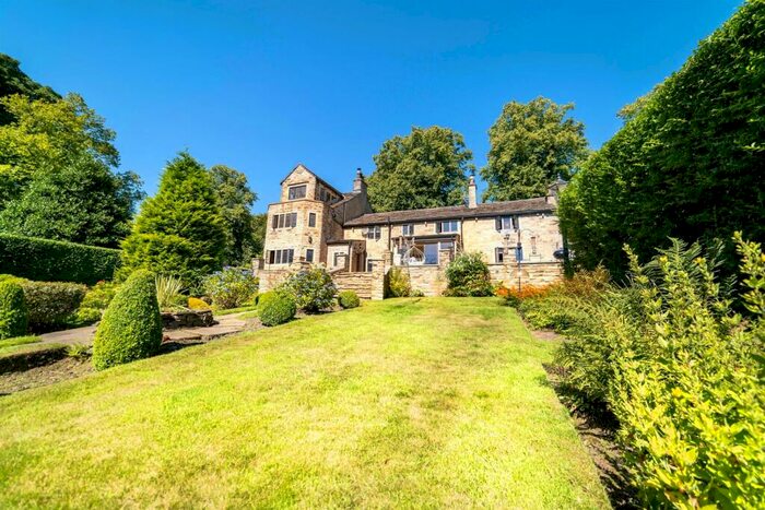 4 Bedroom Detached House To Rent In Hobson Moor Road, Mottram, Hyde, SK14