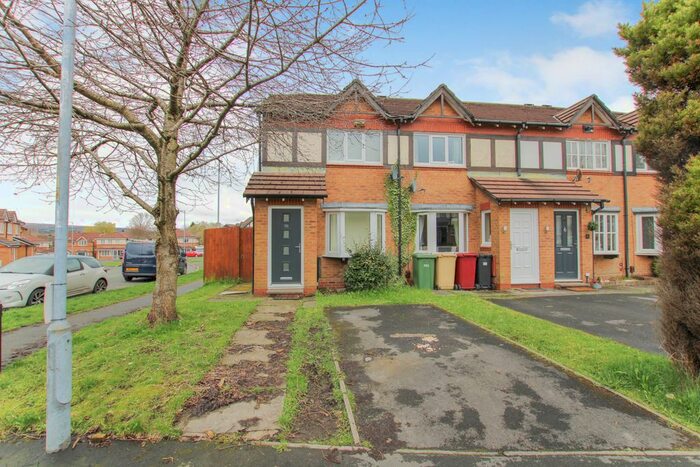 2 Bedroom Semi-Detached House To Rent In Beaumont Chase, Bolton, BL3