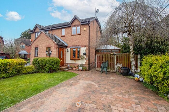 3 Bedroom Semi Detached House For Sale In Clearwell Croft, Cusworth, Doncaster, DN5