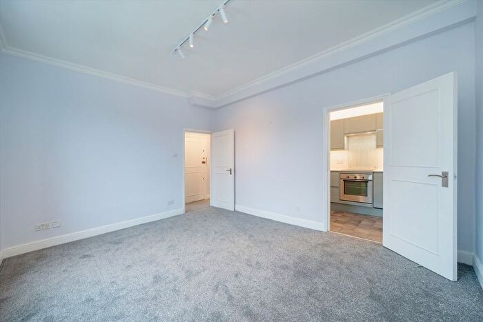 1 Bedroom Flat To Rent In Sutherland Avenue, Maida Vale, W9