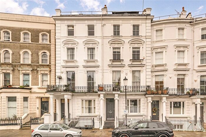3 Bedroom Flat To Rent In Lansdowne Crescent, London, W11