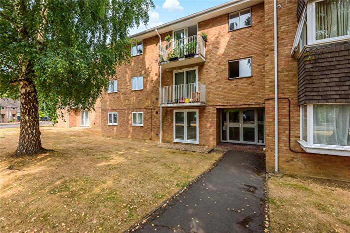 3 Bedroom Apartment To Rent In Beverley Court, Cedar Drive, Sunningdale, Berkshire, SL5