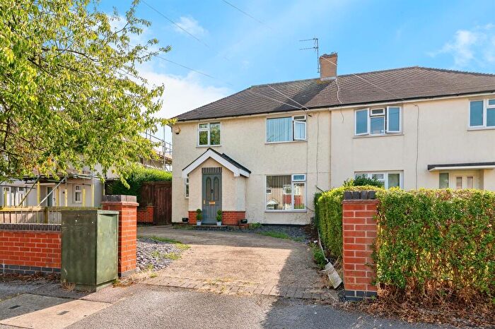 3 Bedroom End Of Terrace House For Sale In Stirling Grove, Nottingham, NG11