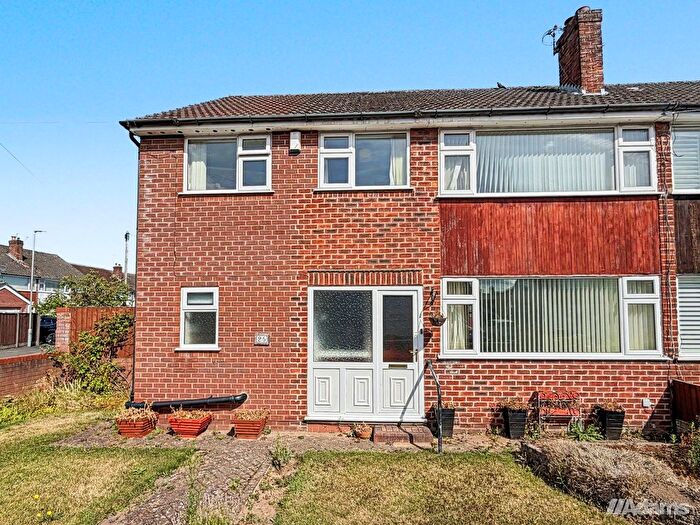 3 Bedroom Semi Detached House For Sale In Lambourne Avenue, Cronton, Widnes, WA8
