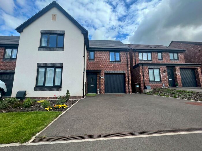 4 Bedroom House To Rent In Martins Drive, Stafford, ST16