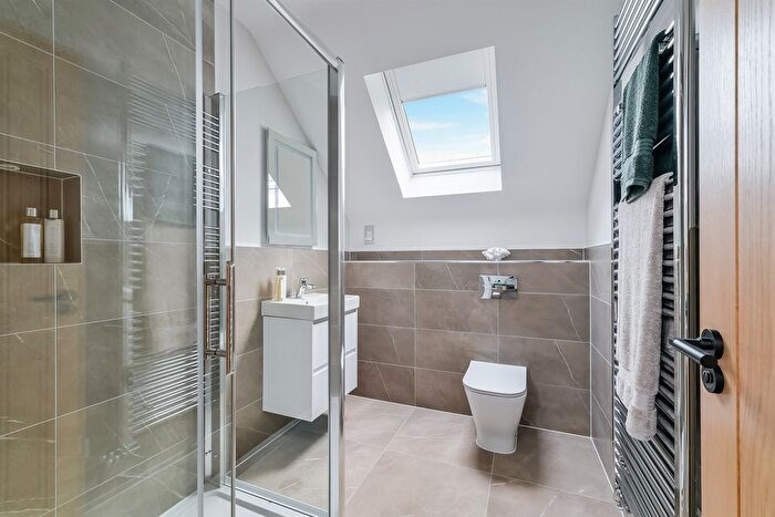 4 Bedroom Detached House For Sale In The Acorn, Banstead, SM7