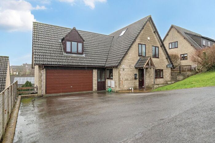 5 Bedroom Detached House For Sale In Heazle Place, Stroud, GL5