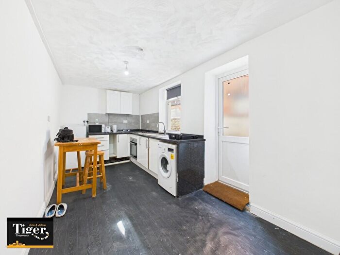 1 Bedroom Flat To Rent In Lonsdale Road, Blackpool, FY1