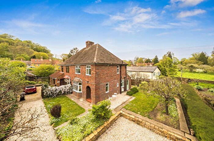 3 Bedroom Semi-detached House For Sale In Wash Lane, Montacute, Somerset, TA15