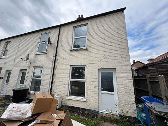 2 Bedroom End Terrace House To Rent In Rotterdam Road, Lowestoft, NR32