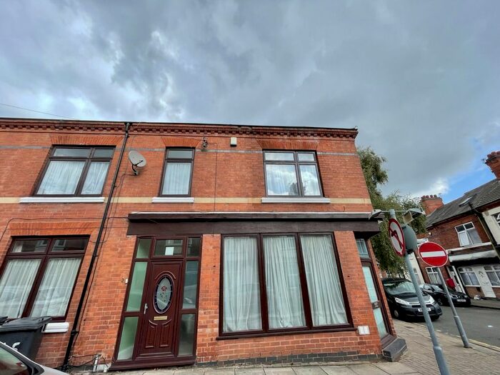 5 Bedroom Terraced House To Rent In Devana Road, Leicester, LE2
