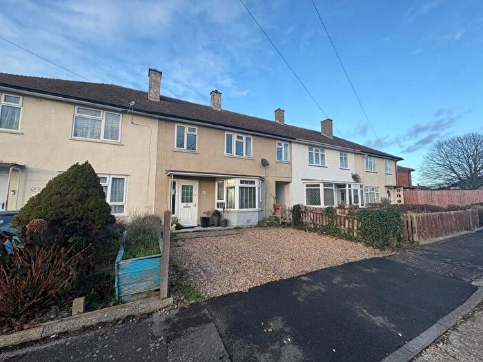 4 Bedroom Terraced House To Rent In Pettycot Crescent, Gosport, Hampshire, PO13