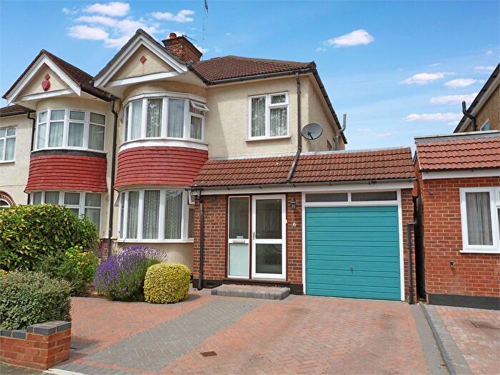 3 Bedroom Semi-detached House To Rent In Fernbrook Drive, Harrow, HA2