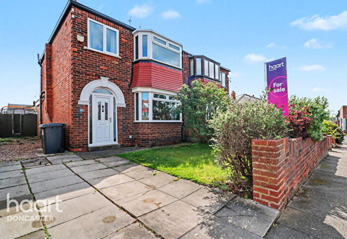 3 Bedroom Semi-Detached House For Sale In Oakhill Road, Doncaster, DN2