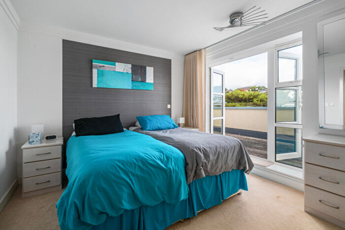 2 Bedroom Penthouse For Sale In Shore Road, Sandbanks, Poole, Dorset, BH13