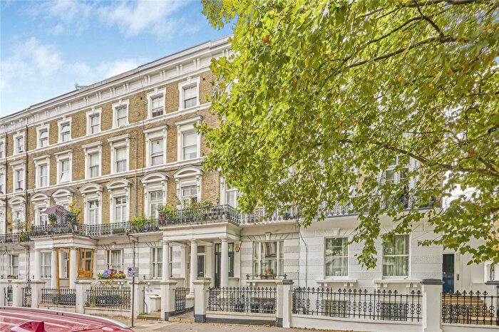 2 Bedroom Apartment For Sale In Finborough Road, London, SW10