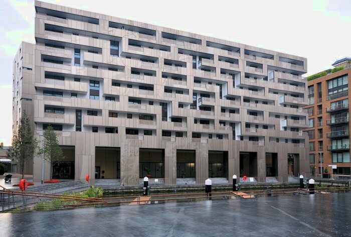 Garage / Parking To Rent In Grosvenor Waterside, Gatliff Road, London, SW1W