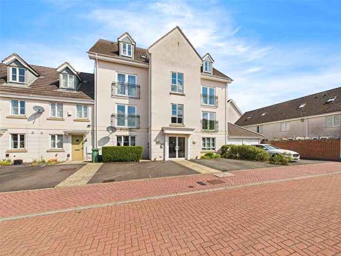 2 Bedroom Apartment For Sale In Siskin Drive, Cheltenham, Gloucestershire, GL51