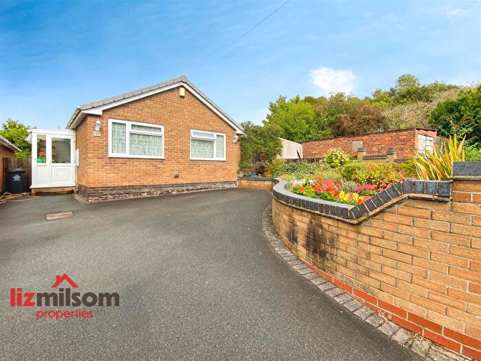 2 Bedroom Detached Bungalow For Sale In Princess Street, Castle Gresley, DE11