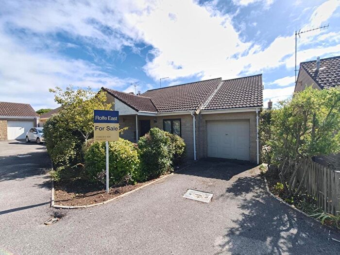 2 Bedroom Detached Bungalow For Sale In Hill House Close, Sherborne, DT9