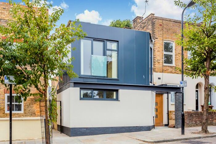 2 Bedroom Detached House To Rent In Blurton Road, London, E5