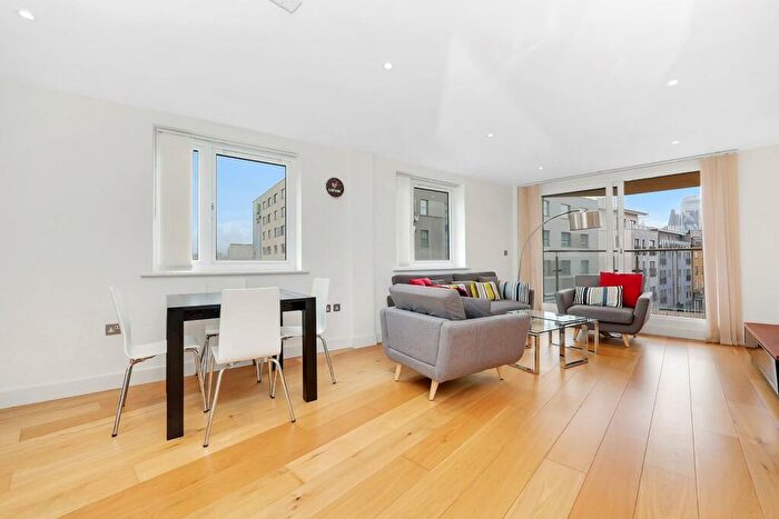 2 Bedroom Flat To Rent In Cavell Street, London, E1