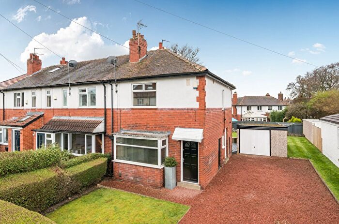 2 Bedroom End Terrace House For Sale In Henconner Crescent, Chapel Allerton, Leeds, LS7