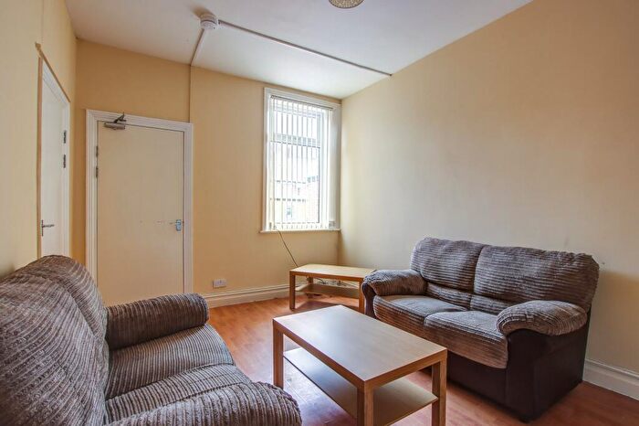 4 Bedroom Maisonette To Rent In Dinsdale Road, Sandyford, NE2