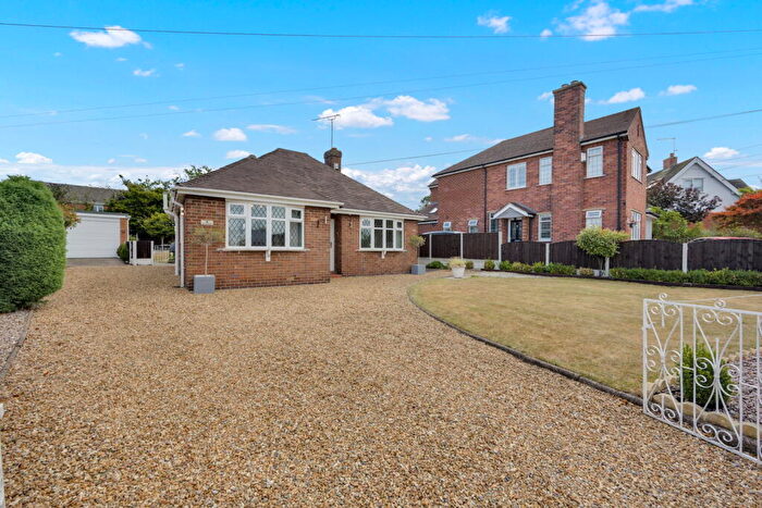 2 Bedroom Detached Bungalow For Sale In Hind Heath Road, Sandbach, CW11