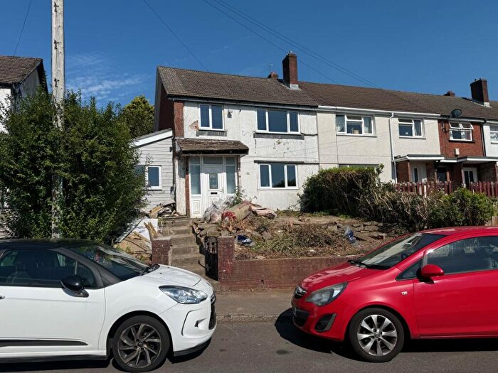3 Bedroom Semi-Detached House For Sale In Barn Close Trevethin, Trevethin, Pontypool, Gwent, NP4