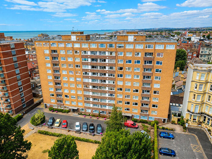 Studio For Sale In Coombe Lea, Grand Avenue, Hove, BN3