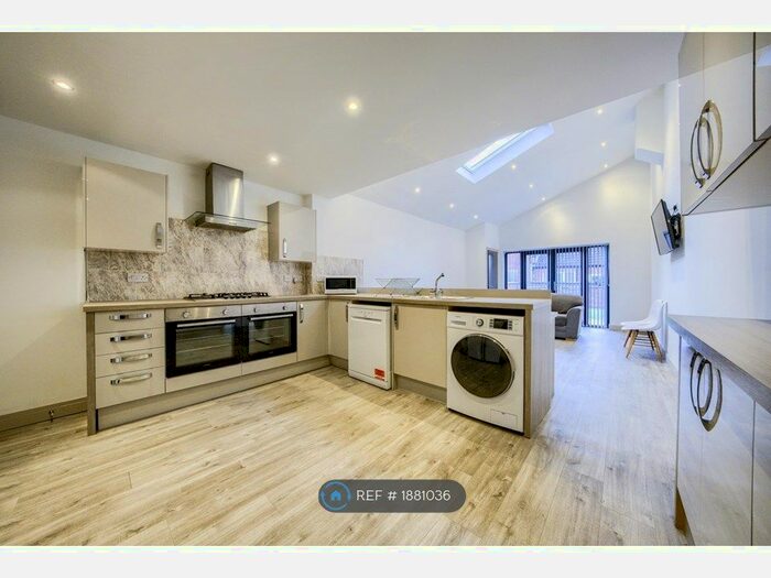 5 Bedroom Terraced House To Rent In Humber Avenue, Coventry, CV1