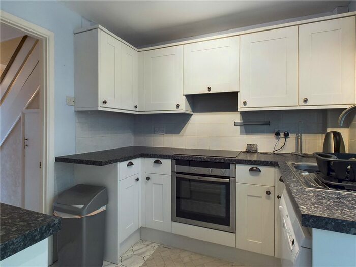 3 Bedroom Terraced House To Rent In Newlands Crescent, East Grinstead