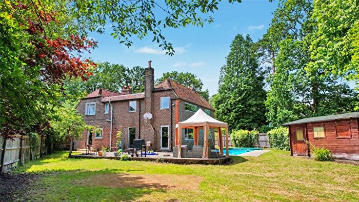 5 Bedroom Detached House For Sale In Passfield Common, Passfield, Liphook, Hampshire, GU30