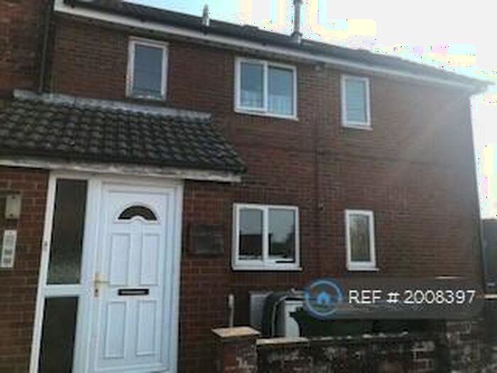 1 Bedroom Flat To Rent In Poole Road, Southampton, SO19