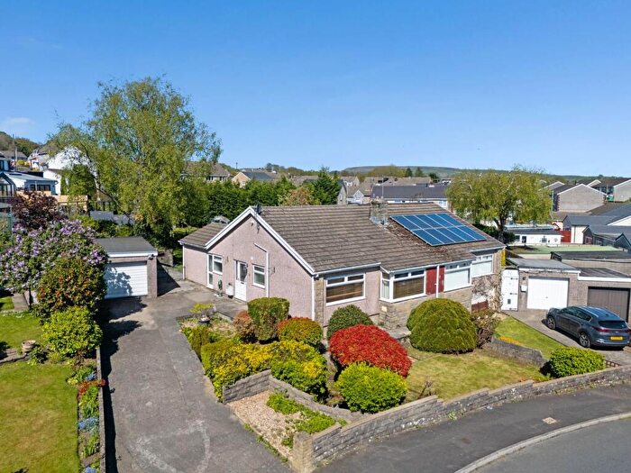 3 Bedroom Semi-Detached House For Sale In Murrells Close, Llantwit Fardre, CF38