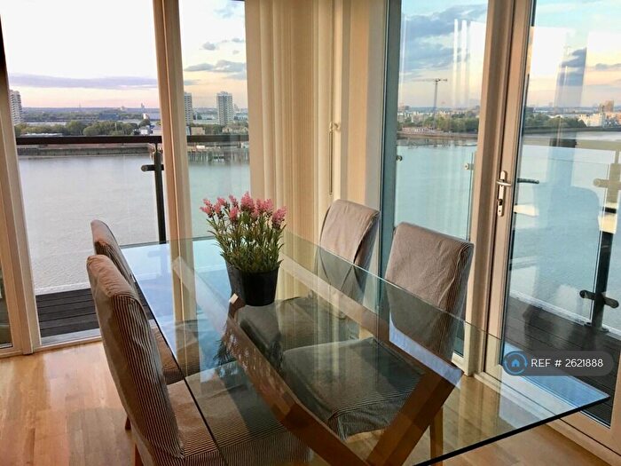 2 Bedroom Flat To Rent In Mizzen Mast House, London, SE18